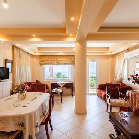 Verga Majestic Sunsets - Elegant & Secluded Retreat 칼라마타 외부 사진