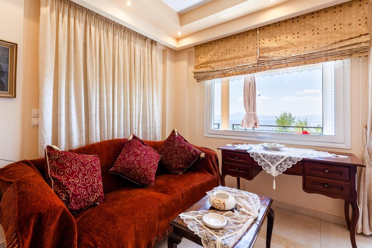Verga Majestic Sunsets - Elegant & Secluded Retreat 칼라마타 외부 사진